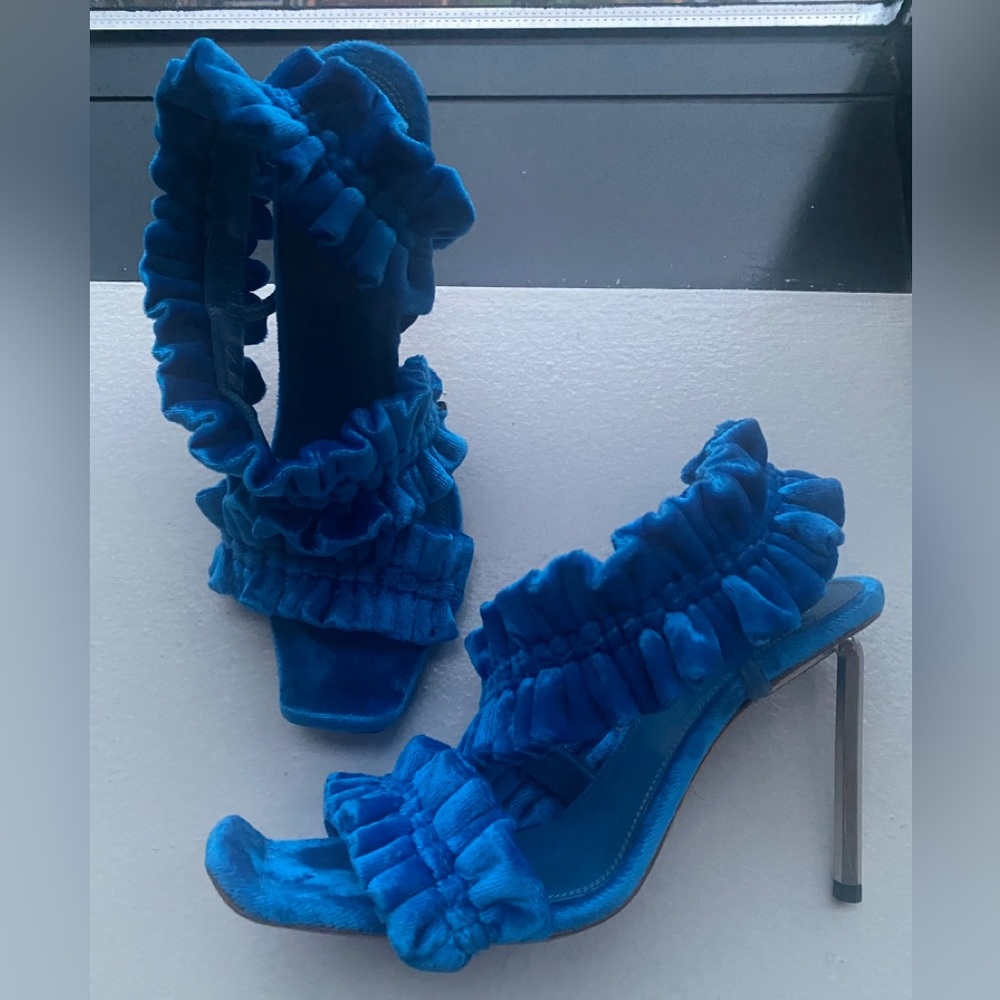 Brand new Off- White 2013 heels